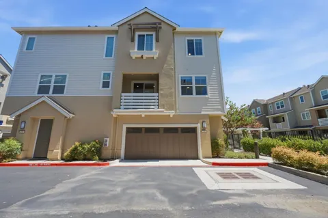 $725,000 | 156 Lewis Lane, Morgan Hill, CA 95037