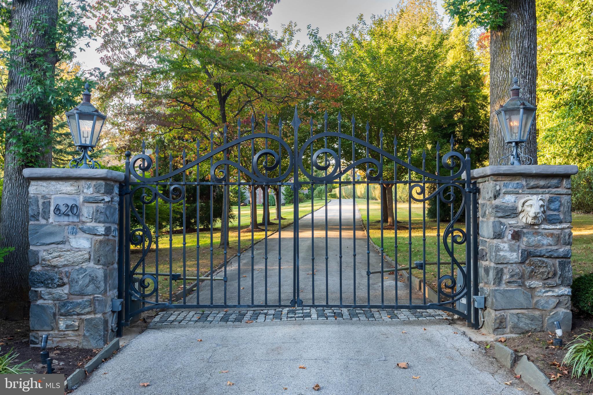 620 North Spring Mill Road Villanova, PA 19085 - Photo 4 of 118