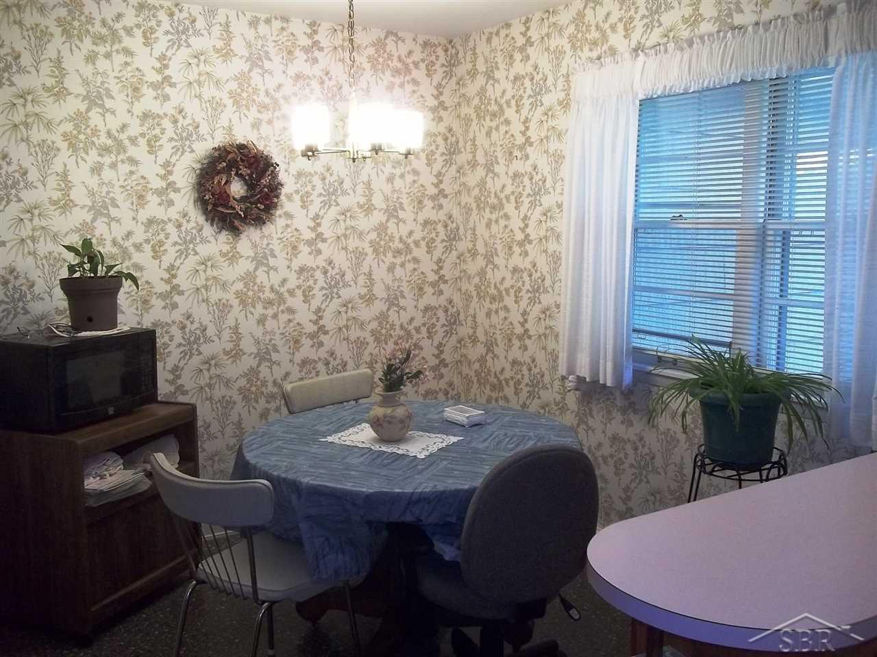 2350 North Center Road Saginaw, MI 48603 - Photo 5 of 14 31323874-4.JPG