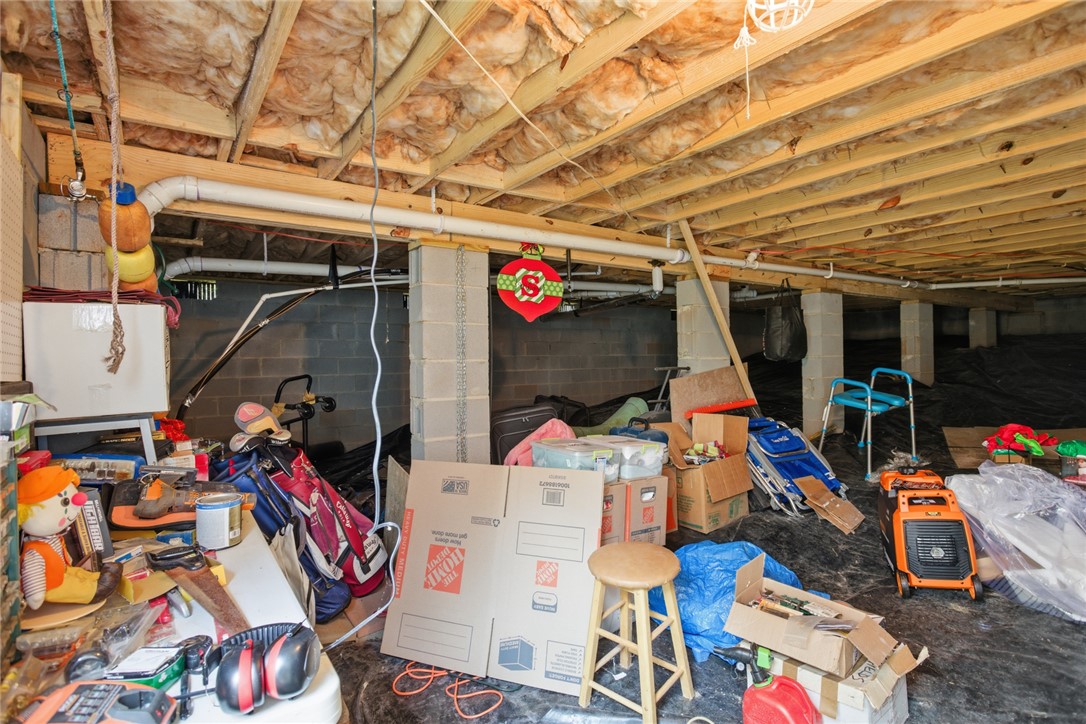 310 North Church Street Walhalla, SC 29691 - Photo 23 of 30 This spacious crawlspace offers ample storage.