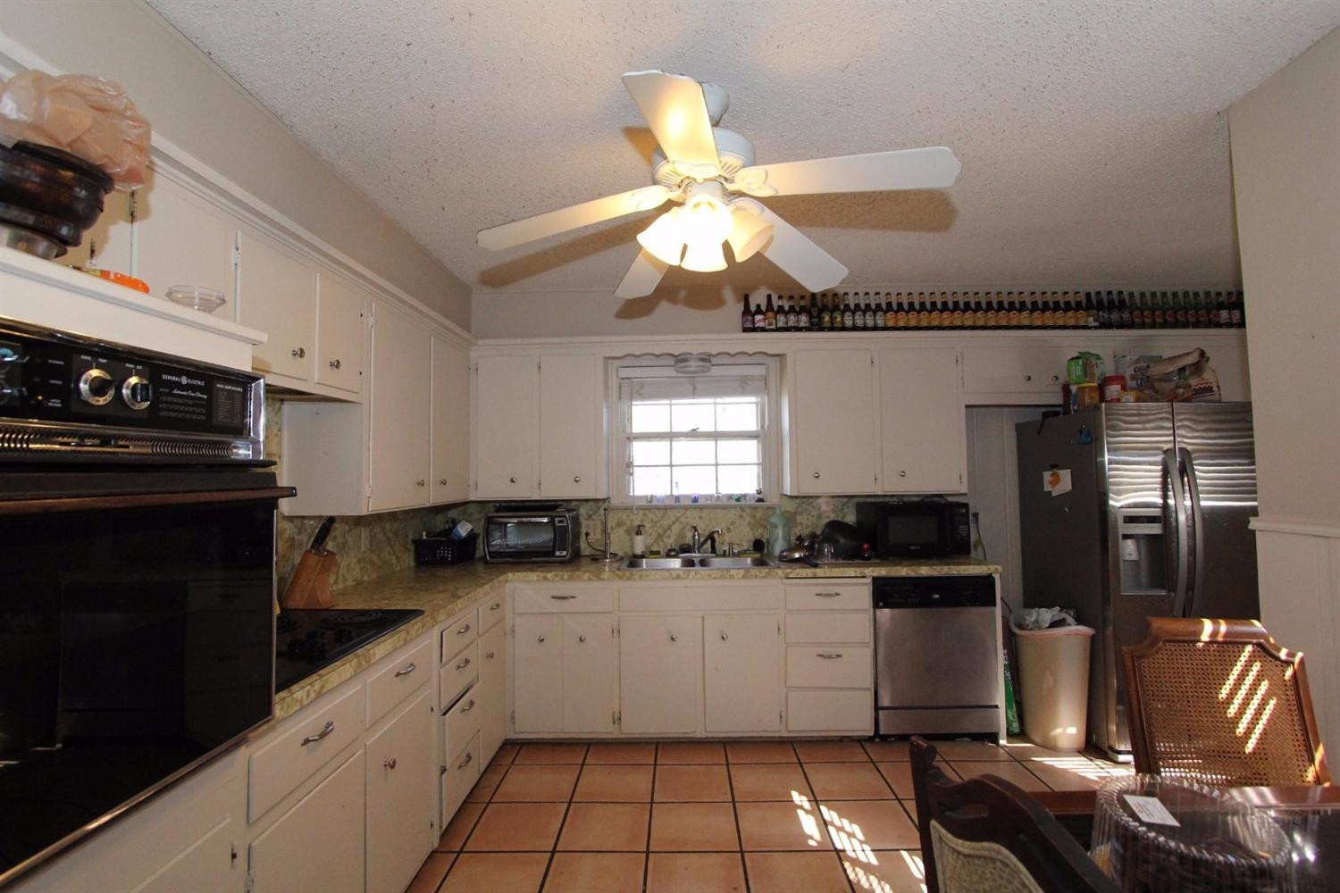 3302 37th Street Lubbock, TX 79413 - Photo 5 of 10 Kitchen