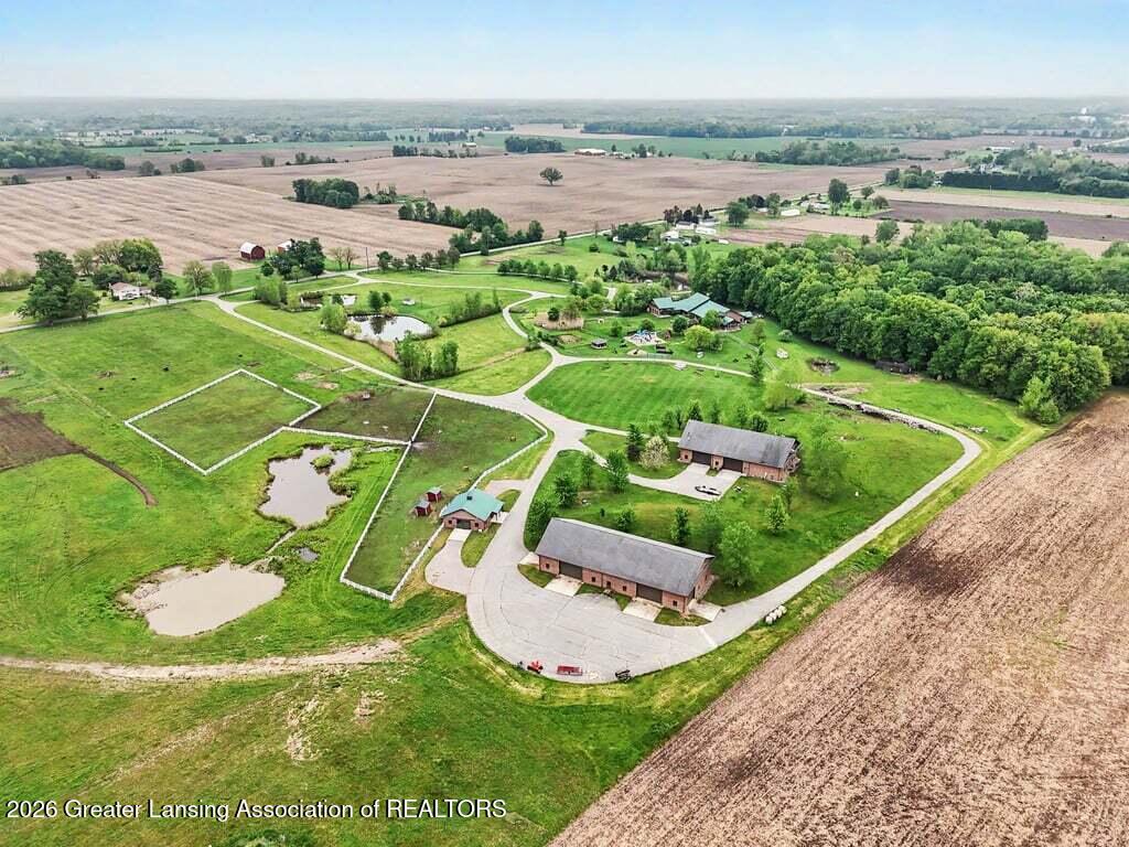 3555 North Cochran Road Charlotte, MI 48813 - Photo 113 of 121 136-custom-drone7