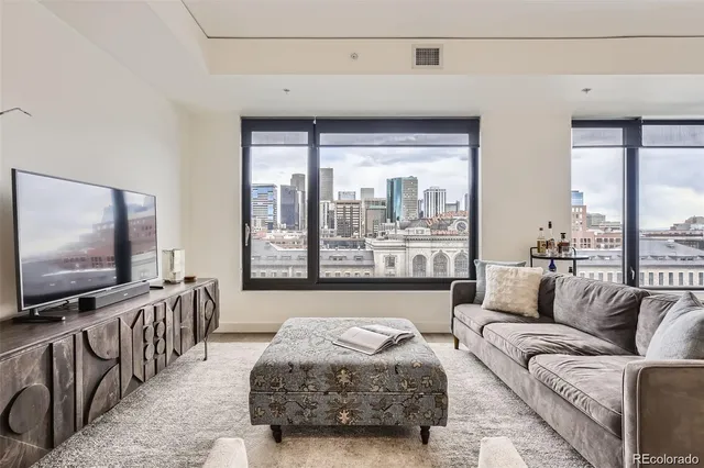 $950,000 | 1750 Wewatta Street, Unit 704, Denver, CO 80202