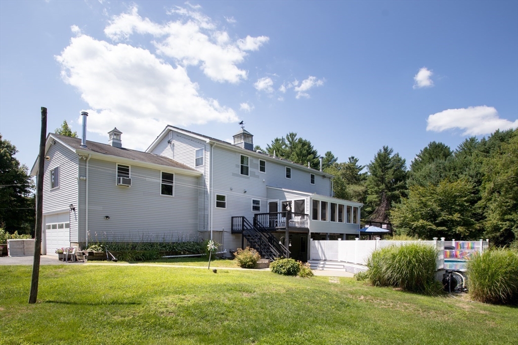 511 Old Fall River Road Dartmouth, MA 02747 - Photo 8 of 42 Gallery Image 8