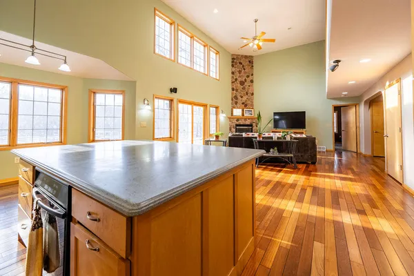 $689,900 | N8825 Fawn Mdw Lane, Holland, WI 54636