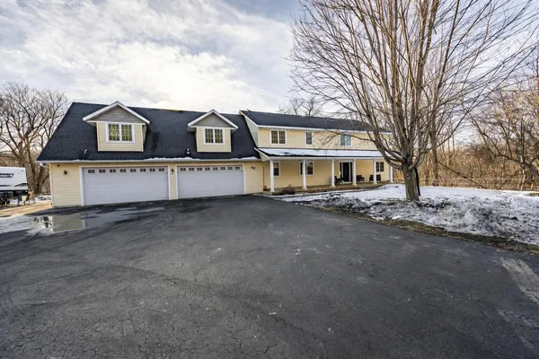 $689,900 | N8825 Fawn Mdw Lane, Holland, WI 54636