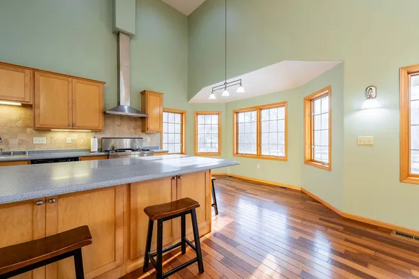 $689,900 | N8825 Fawn Mdw Lane, Holland, WI 54636