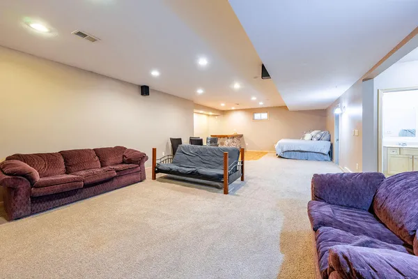 $689,900 | N8825 Fawn Mdw Lane, Holland, WI 54636