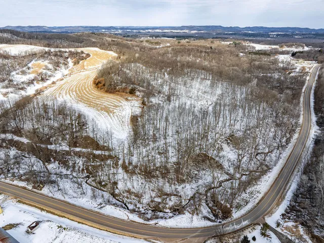 $699,900 | N8825 Fawn Mdw Lane, Holland, WI 54636