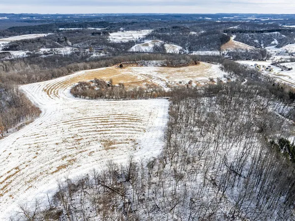 $689,900 | N8825 Fawn Mdw Lane, Holland, WI 54636