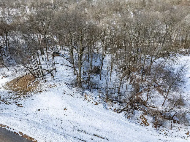 $699,900 | N8825 Fawn Mdw Lane, Holland, WI 54636