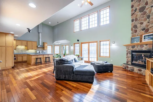 $689,900 | N8825 Fawn Mdw Lane, Holland, WI 54636