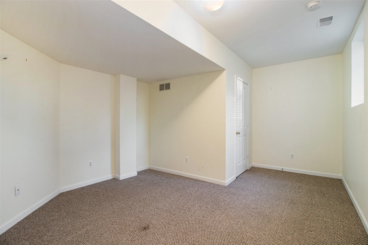 1740 South Maple Road Ann Arbor, MI 48103 - Photo 23 of 35