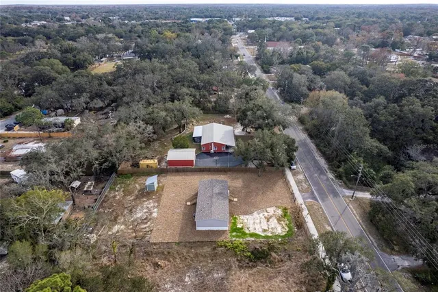 a picture of city view