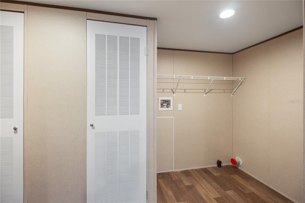 12396 Hicks Road Hudson, FL 34669 - Photo 20 of 33 a view of bathroom