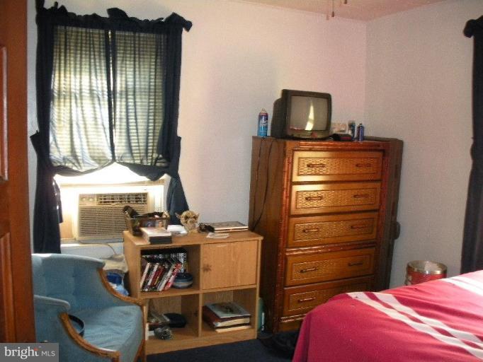 Bedroom #1
