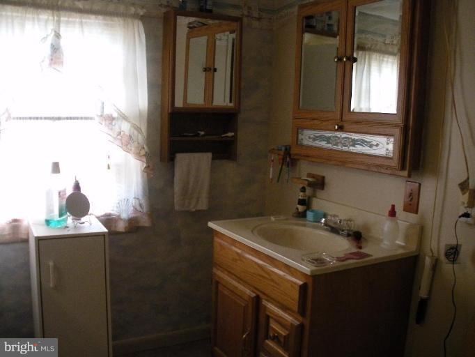 230 Dominion Road Gerrardstown, WV 25420 - Photo 8 of 15 Bath #1