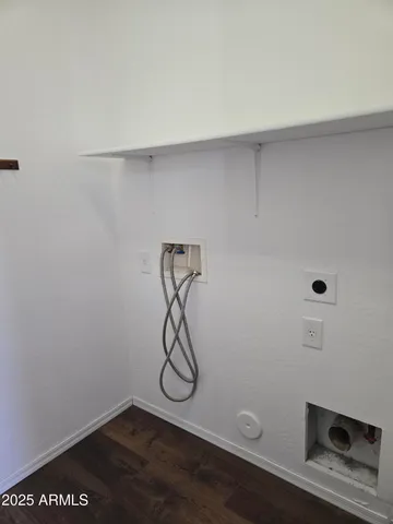 $2,700 | 4321 West Judson Drive, New River, AZ 85087