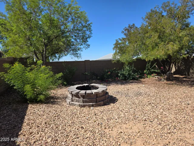 $2,700 | 4321 West Judson Drive, New River, AZ 85087