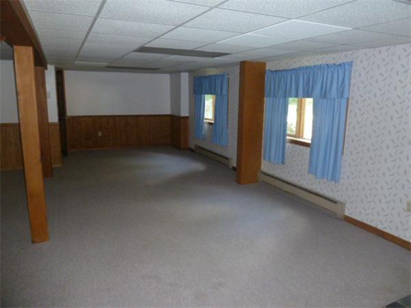 7 Wells Park Road Sturbridge, MA 01566 - Photo 17 of 24 Gallery Image 17