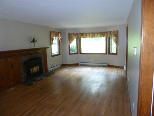 7 Wells Park Road Sturbridge, MA 01566 - Photo 7 of 24 Gallery Image 7