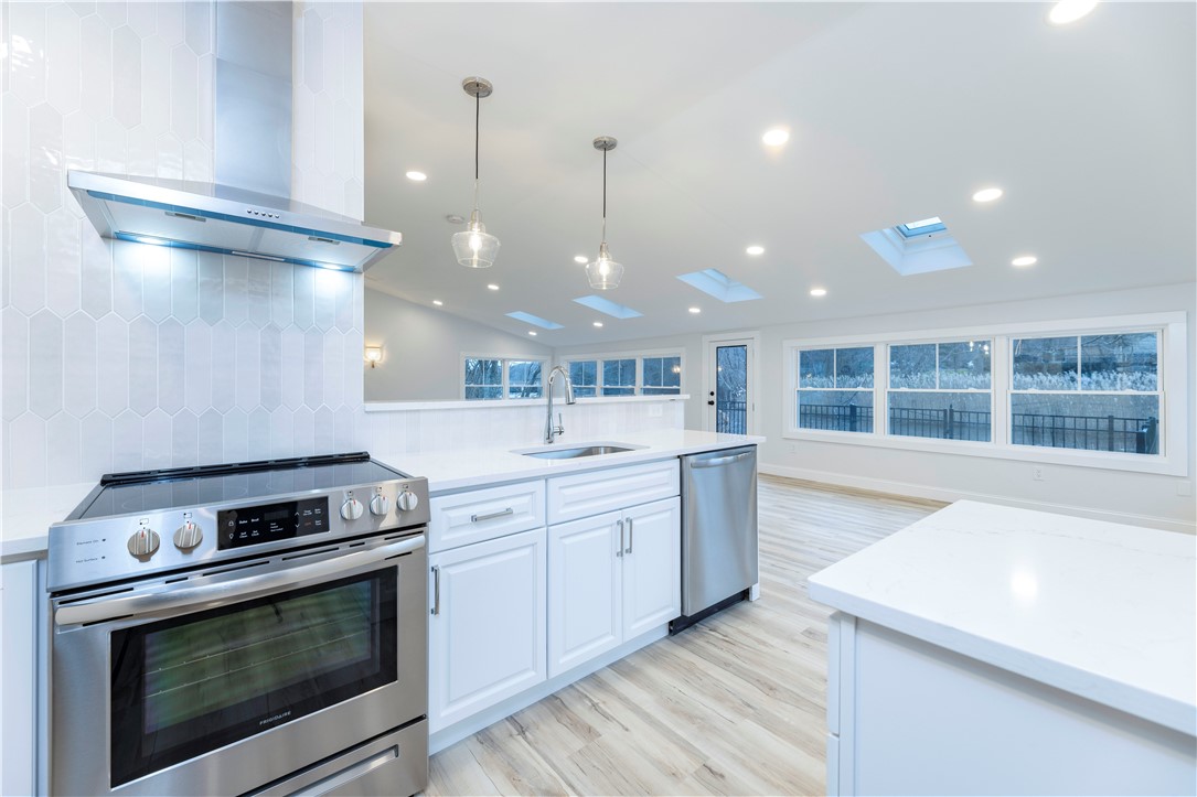 139 Bridgetown Road Narragansett, RI 02882 - Photo 11 of 47