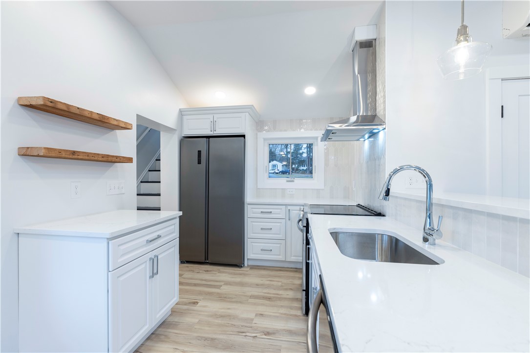 139 Bridgetown Road Narragansett, RI 02882 - Photo 8 of 47