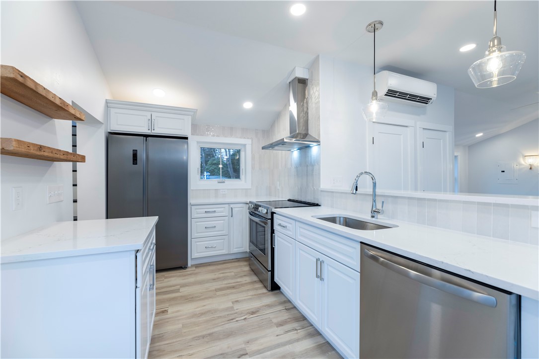 139 Bridgetown Road Narragansett, RI 02882 - Photo 9 of 47