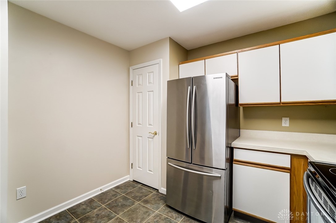 3930 West Summit Ridge Drive Beavercreek, OH 45430 - Photo 15 of 45