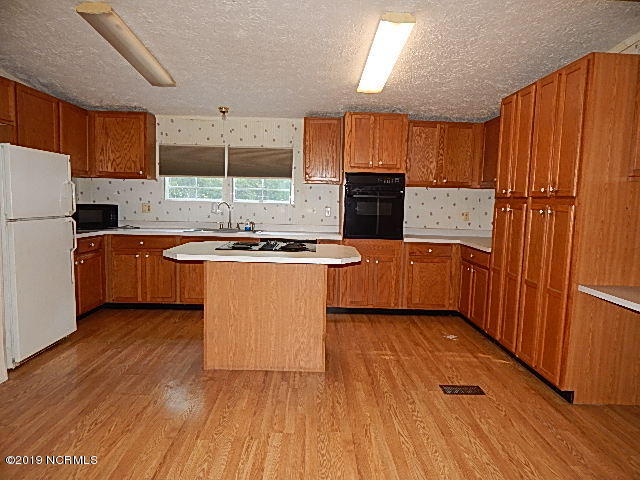 352 Pilchers Branch Road Holly Ridge, NC 28445 - Photo 7 of 39 2019-06-22 16.54.39