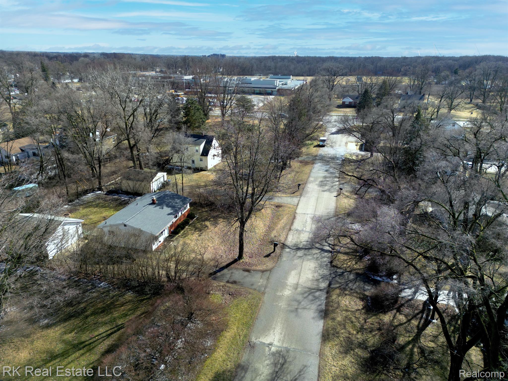 2860 Weaverton Rochester, MI 48307 - Photo 27 of 31 Gallery Image 27