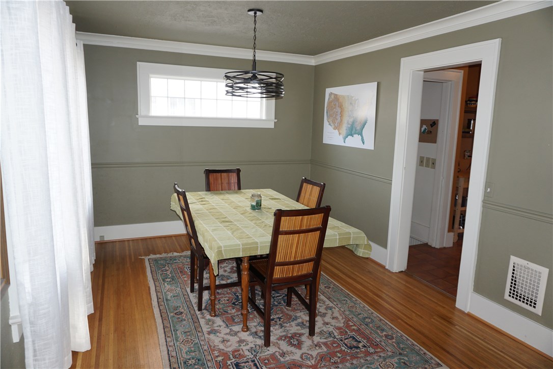 19 Dorking Road Brighton, NY 14610 - Photo 11 of 34