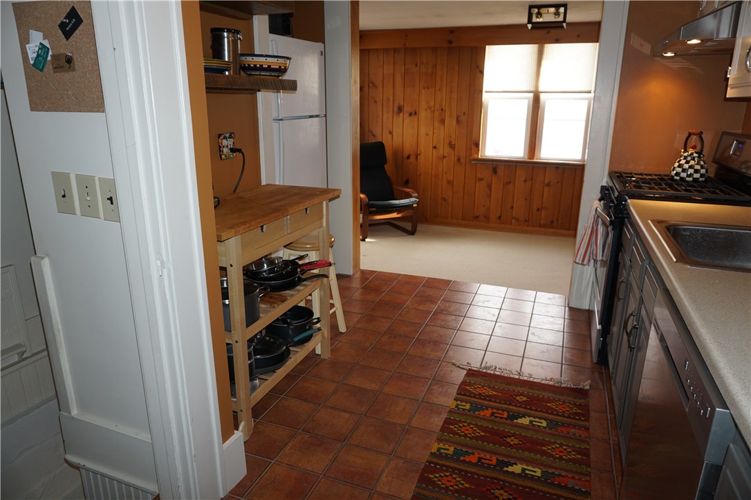 19 Dorking Road Brighton, NY 14610 - Photo 12 of 34