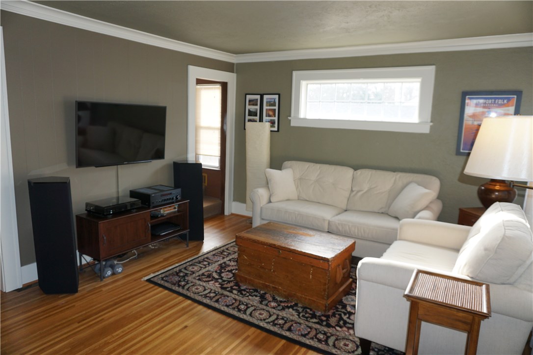 19 Dorking Road Brighton, NY 14610 - Photo 10 of 34