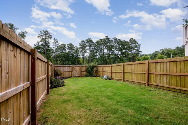 $1,900 | 342 Amber Acorn Avenue, Raleigh, NC 27603