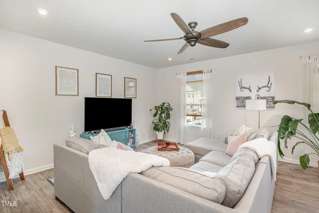 $1,900 | 342 Amber Acorn Avenue, Raleigh, NC 27603