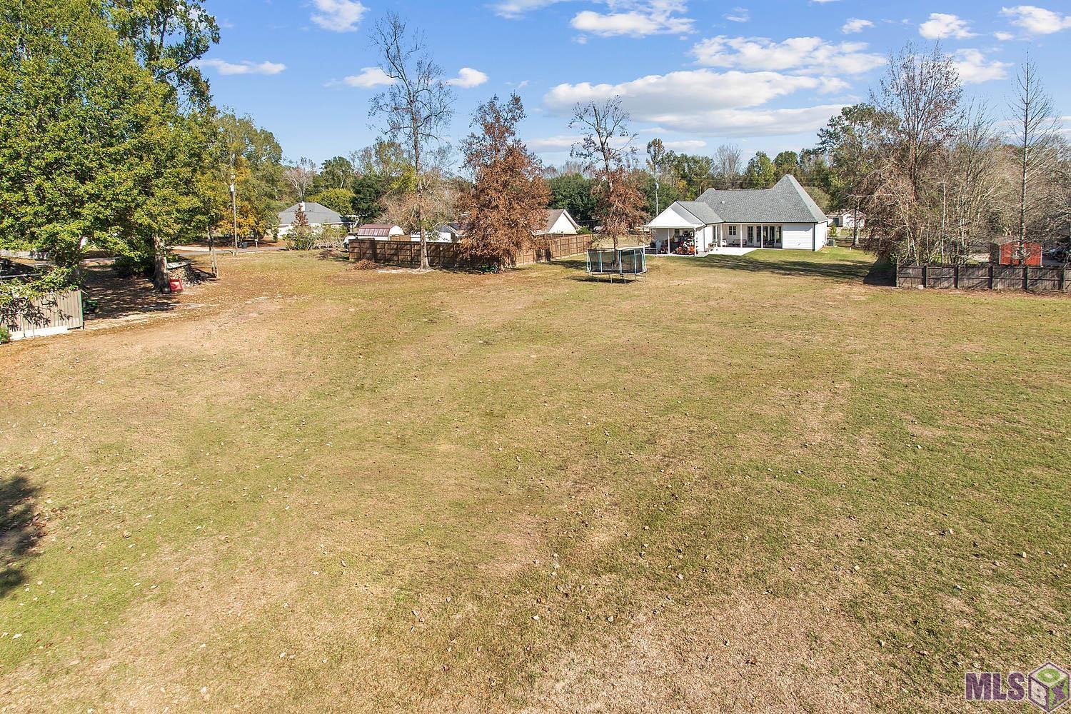 16499 Issac Villar Road Prairieville, LA 70769 - Photo 3 of 21 Gallery Image 3