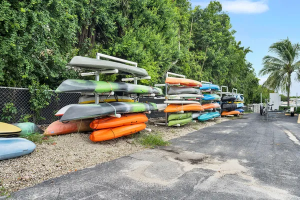 $699,000 | 98202 Windward Avenue, Unit CONDO W/ 30 FT BOAT SLIP, Key Largo, FL 33037