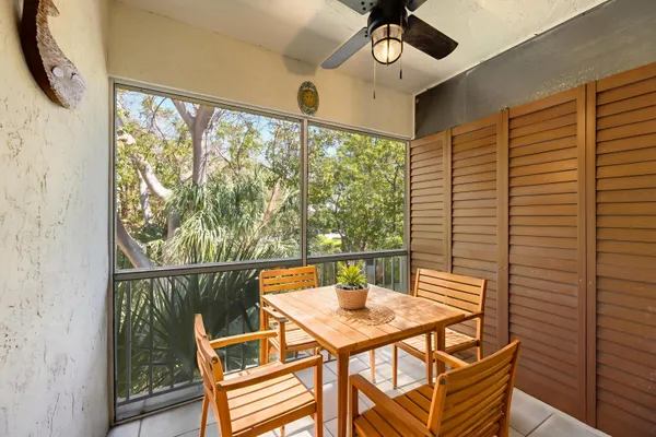 $699,000 | 98202 Windward Avenue, Unit CONDO W/ 30 FT BOAT SLIP, Key Largo, FL 33037