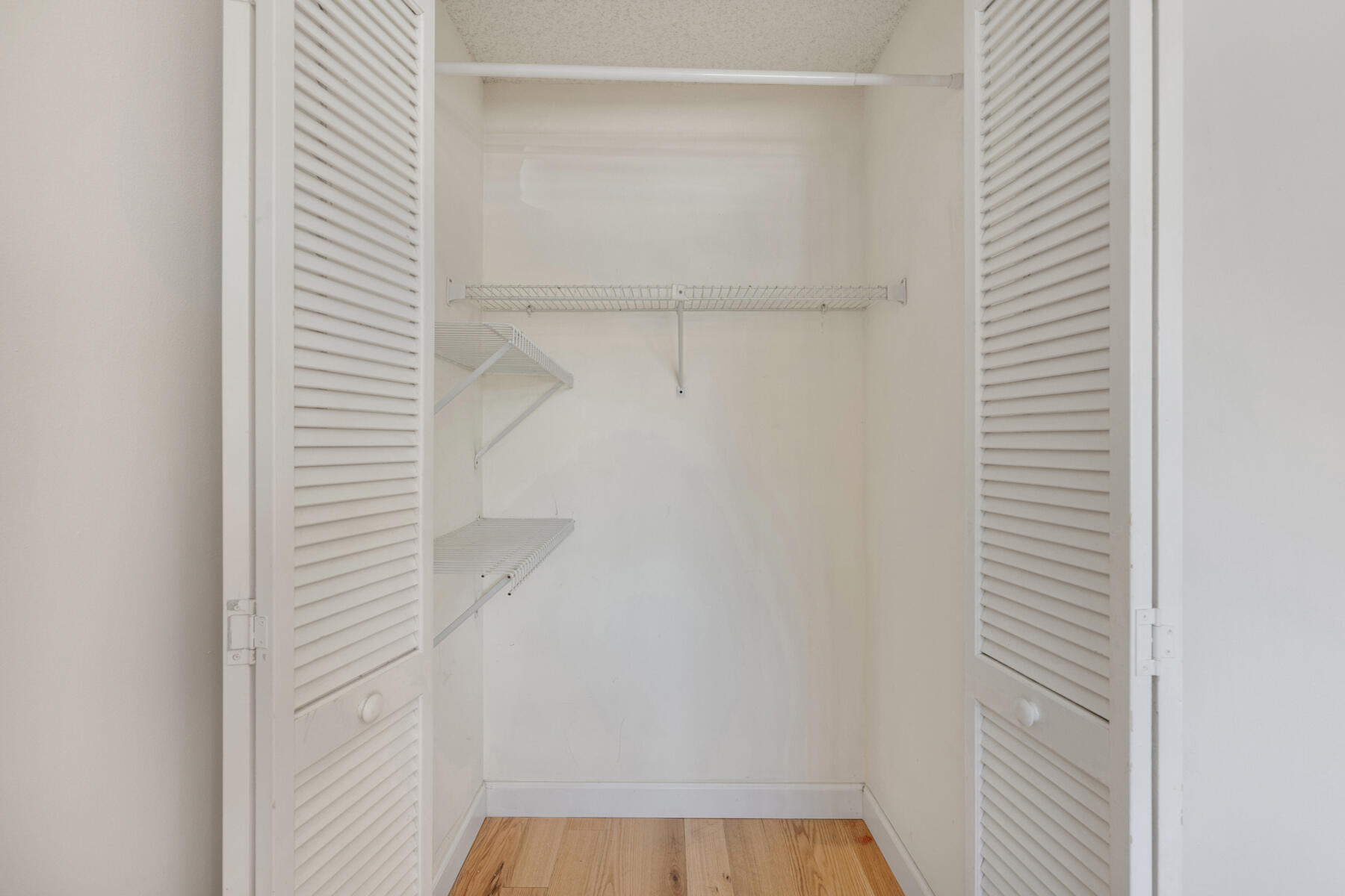 98202 Windward Avenue, Unit CONDO W/ 30 FT BOAT SLIP Key Largo, FL 33037 - Photo 34 of 36 Bedroom 2 closet