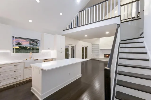 $2,499,999 | 5060 18th Avenue West, Bradenton, FL 34209