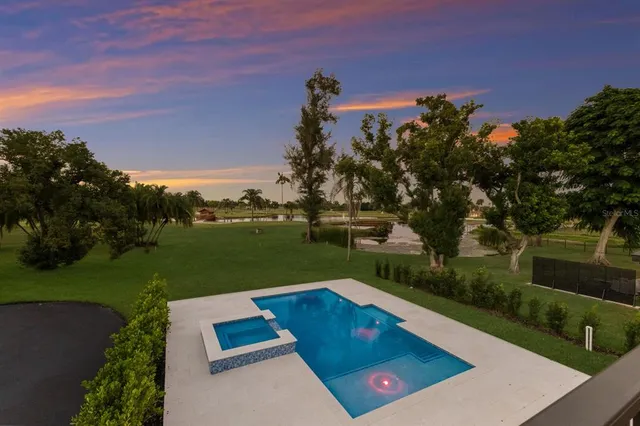 $2,499,999 | 5060 18th Avenue West, Bradenton, FL 34209