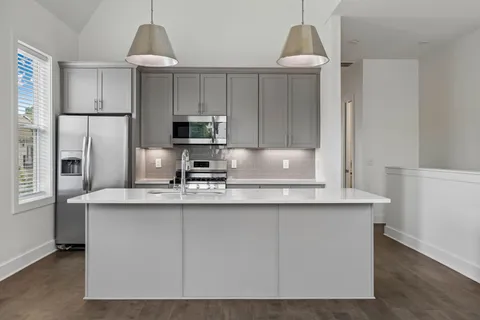 $450,000 | 700 James Avenue, Unit 28, Nashville, TN 37209