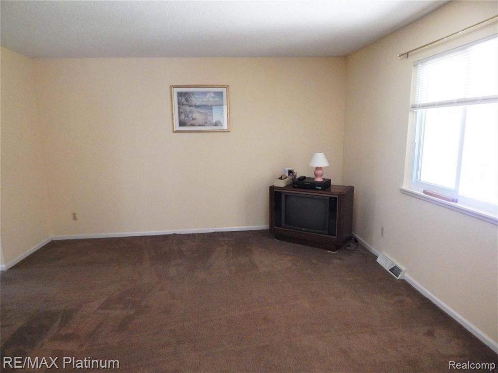 9775 Judd Road Willis, MI 48191 - Photo 25 of 60