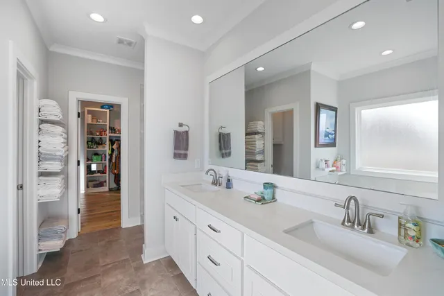 $390,000 | 557 East Park Street, Canton, MS 39046