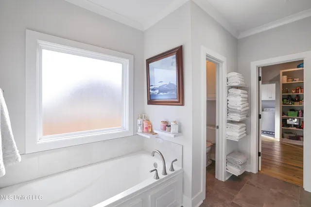 $390,000 | 557 East Park Street, Canton, MS 39046