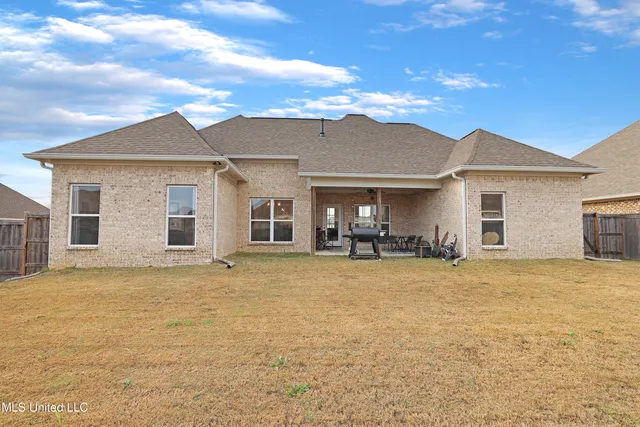 $390,000 | 557 East Park Street, Canton, MS 39046