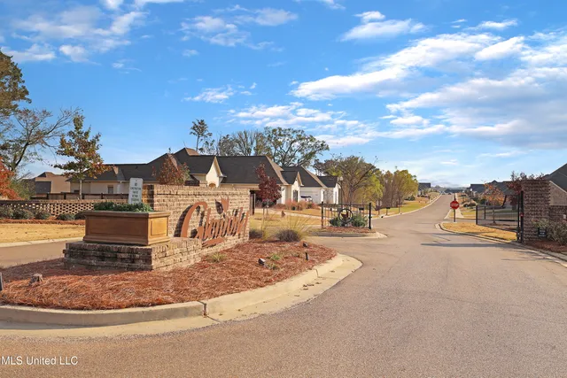 $390,000 | 557 East Park Street, Canton, MS 39046