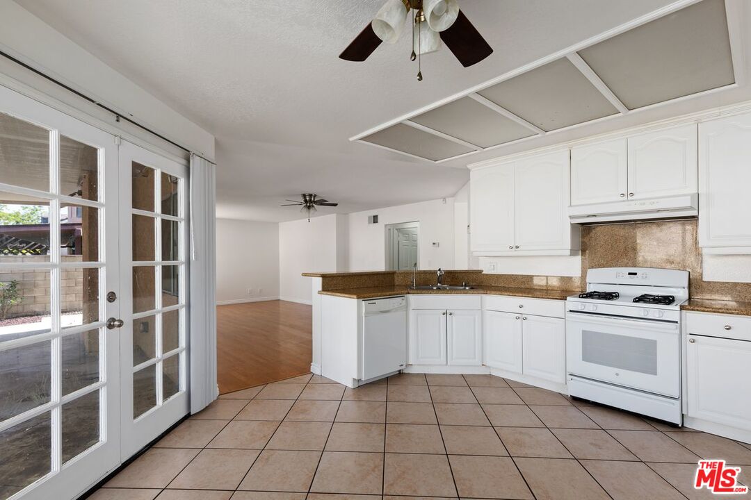 9193 Middlefield Drive Riverside, CA 92508 - Photo 15 of 35