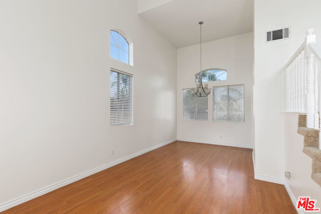 9193 Middlefield Drive Riverside, CA 92508 - Photo 5 of 35